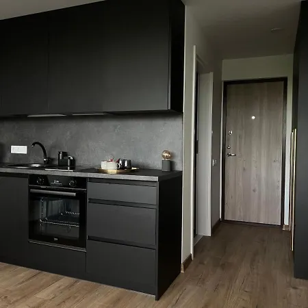 111 Near Old Town Apartamento